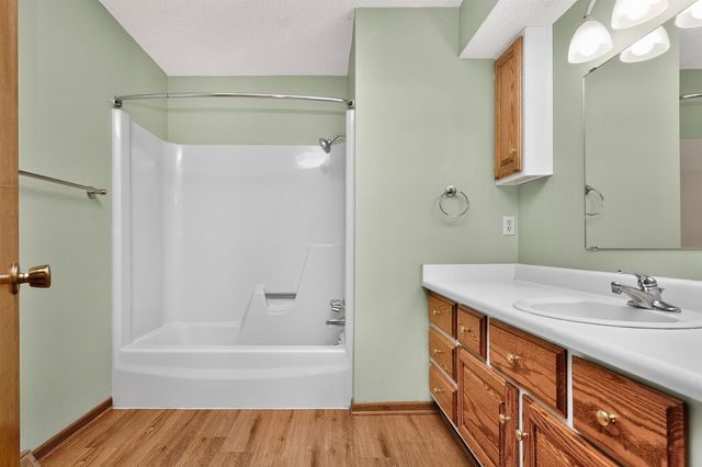9890 Clark Street, Clive, IA 50325