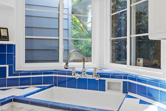 2214 U St, Sacramento, CA 95818