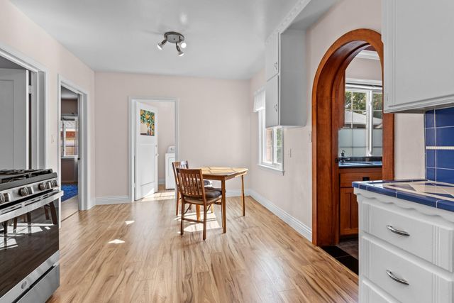 2214 U St, Sacramento, CA 95818