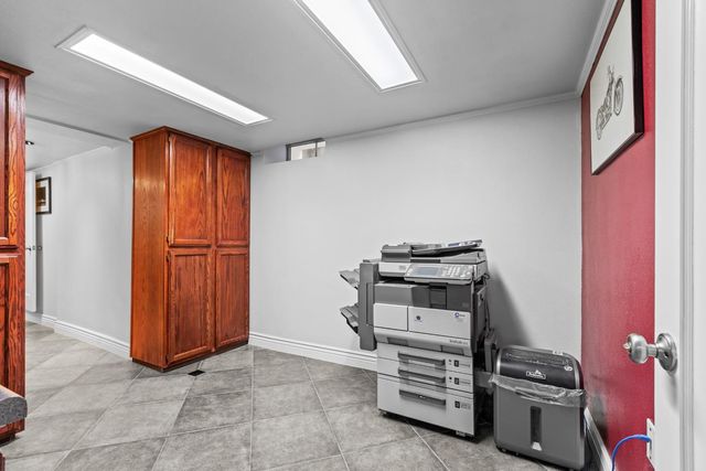 2214 U St, Sacramento, CA 95818