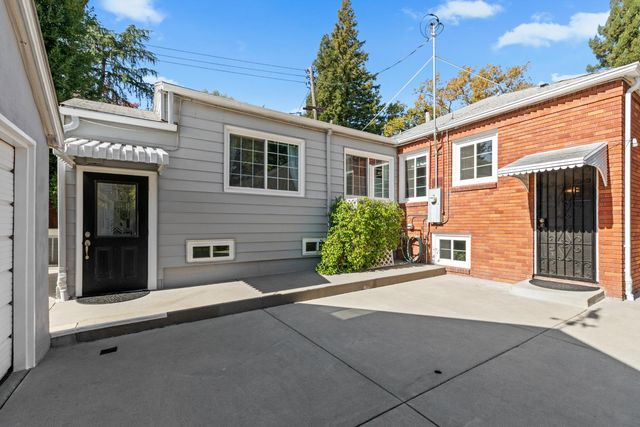 2214 U St, Sacramento, CA 95818