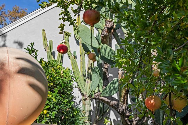 2214 U St, Sacramento, CA 95818