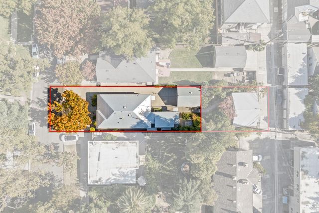 2214 U St, Sacramento, CA 95818