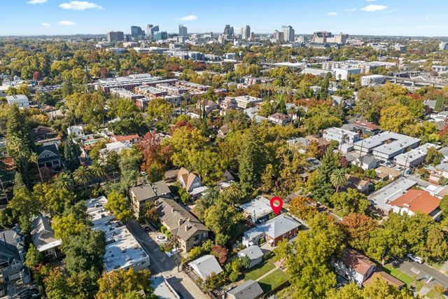 2214 U St, Sacramento, CA 95818