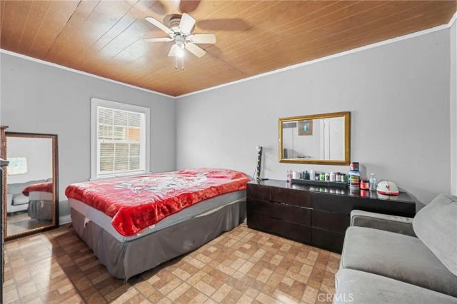 2376 Locust Avenue, Long Beach, CA 90806