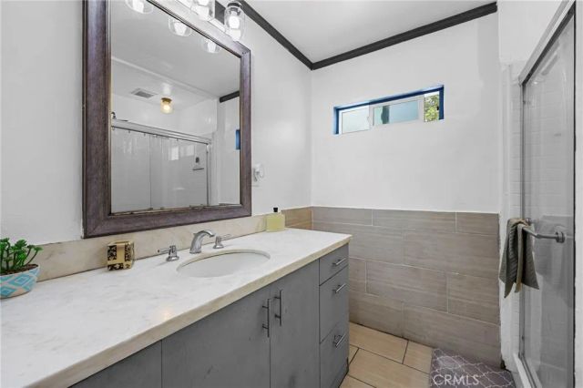 2376 Locust Avenue, Long Beach, CA 90806
