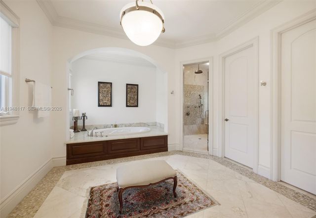 8252 SW 52nd Avenue, Miami, FL 33143