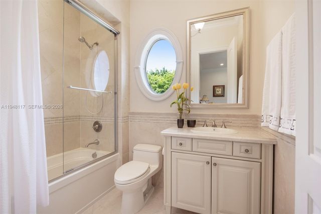 8252 SW 52nd Avenue, Miami, FL 33143