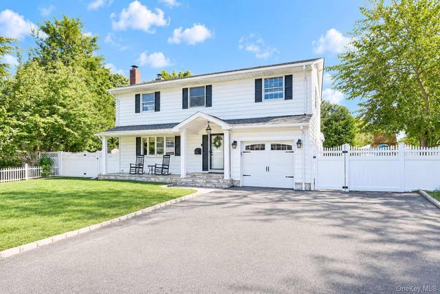 37 Gaymor Lane, Commack, NY 11725
