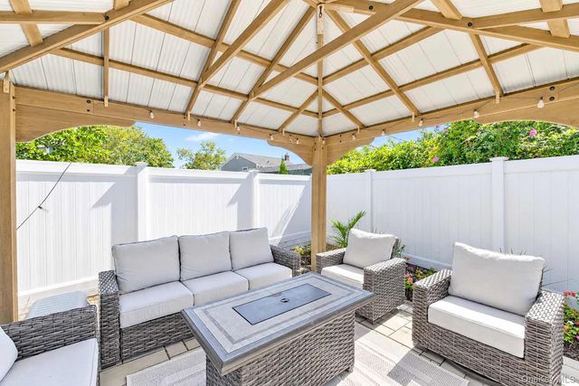 37 Gaymor Lane, Commack, NY 11725