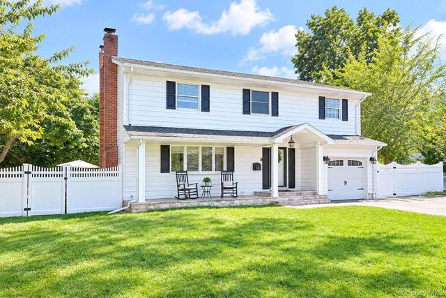 37 Gaymor Lane, Commack, NY 11725