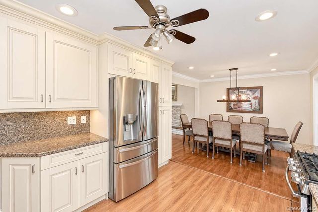 37 Gaymor Lane, Commack, NY 11725