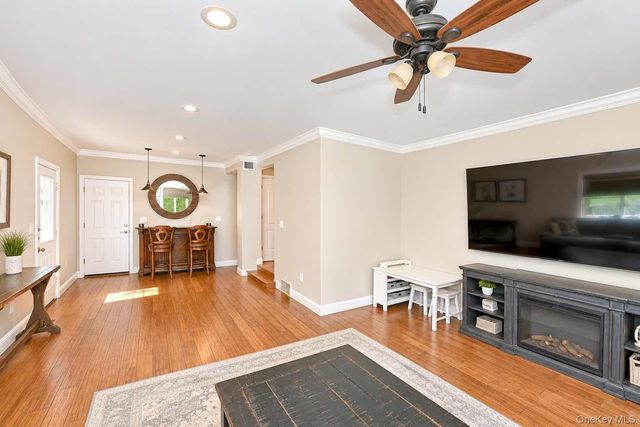 37 Gaymor Lane, Commack, NY 11725