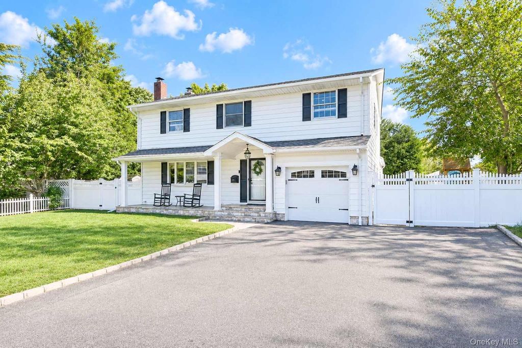 37 Gaymor Lane, Commack, NY 11725 — photo 2
