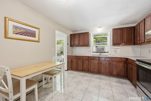 102 Metacomet Road, Plainville, CT 06062