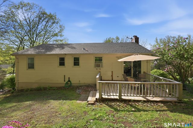 102 Metacomet Road, Plainville, CT 06062