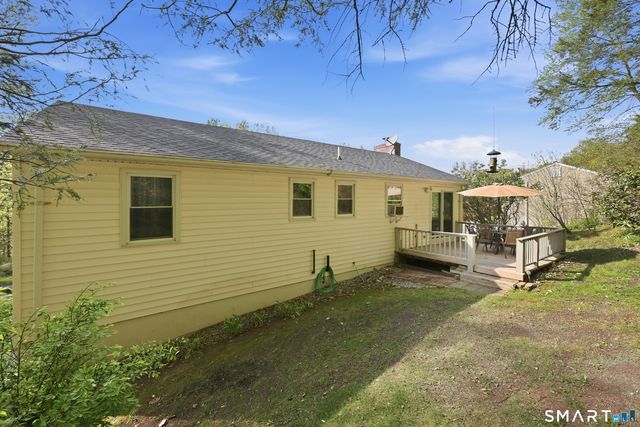 102 Metacomet Road, Plainville, CT 06062