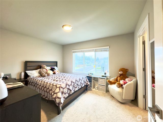 6302 SW 206th Pl, Lynnwood, WA 98036