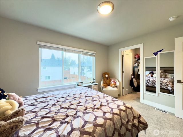 6302 SW 206th Pl, Lynnwood, WA 98036