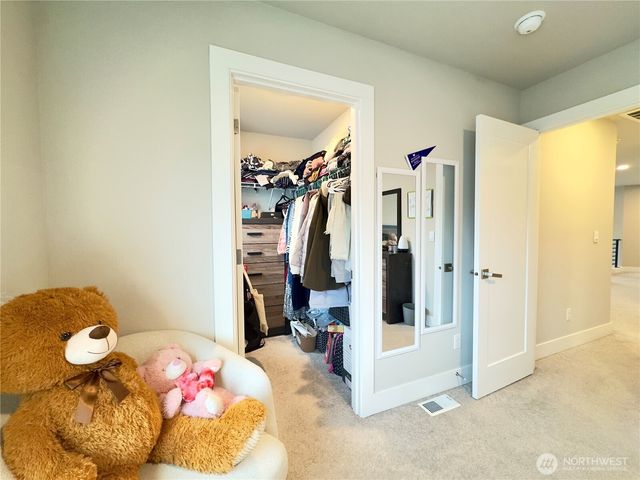 6302 SW 206th Pl, Lynnwood, WA 98036