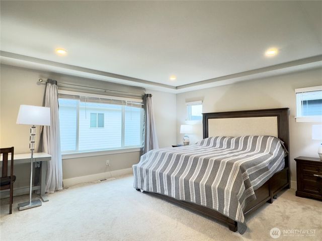 6302 SW 206th Pl, Lynnwood, WA 98036