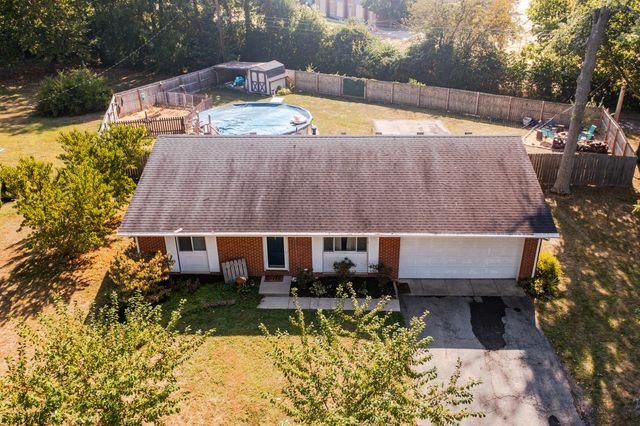 15 Sexton Drive 15 Sexton Drive, Xenia, OH 45385