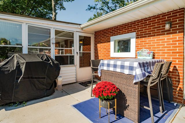 15 Sexton Drive 15 Sexton Drive, Xenia, OH 45385