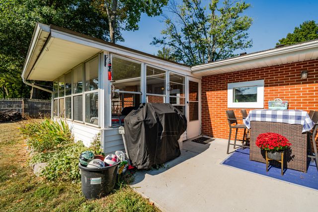 15 Sexton Drive 15 Sexton Drive, Xenia, OH 45385