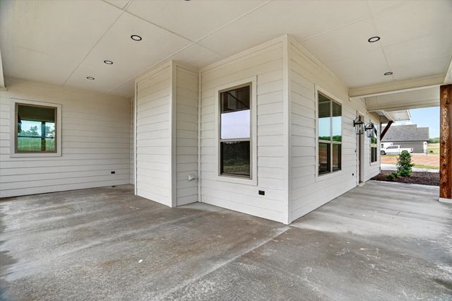 225 Kilkenny Road, Poolville, TX 76487