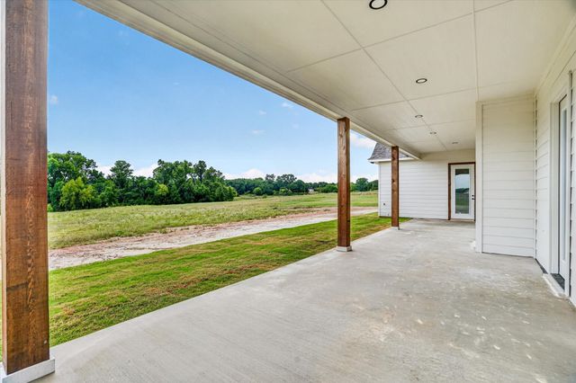 225 Kilkenny Road, Poolville, TX 76487