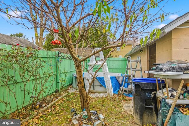 810 PLEASANT AVE, Upper Chichester, PA 19061