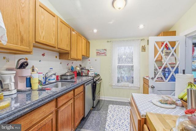 810 PLEASANT AVE, Upper Chichester, PA 19061