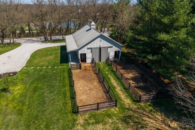 272 Inwood Rd, Chester Twp, OH 45177