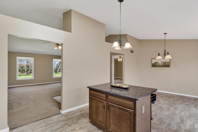 272 Inwood Rd, Chester Twp, OH 45177
