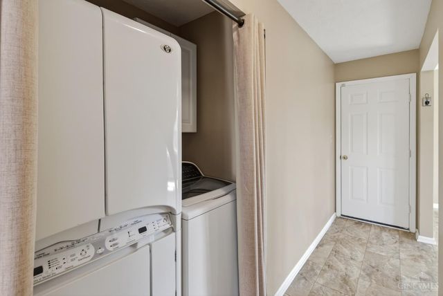 272 Inwood Rd, Chester Twp, OH 45177