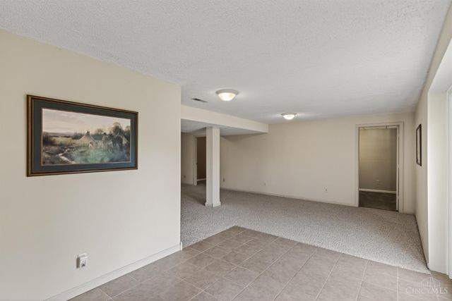 272 Inwood Rd, Chester Twp, OH 45177