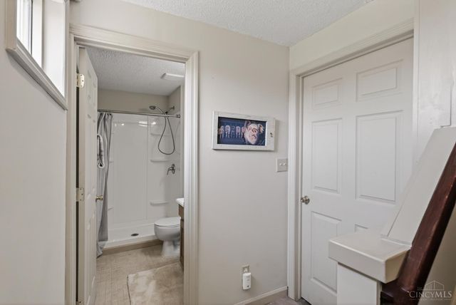 272 Inwood Rd, Chester Twp, OH 45177