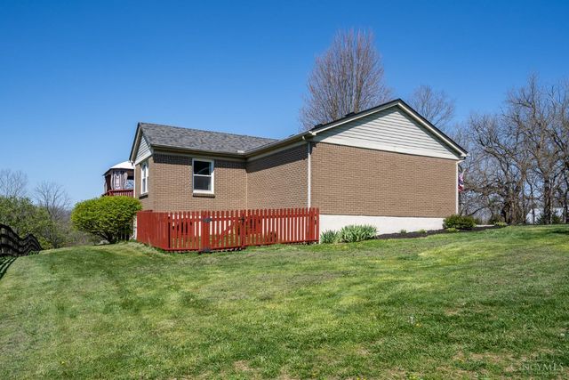 272 Inwood Rd, Chester Twp, OH 45177
