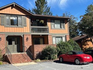 1753 Haywood Manor Road B, Hendersonville, NC 28791