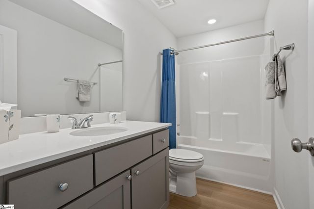 116 Ella B Lane, Easley, SC 29640