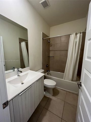 4935 NW 84th Ave 0, Doral, FL 33166