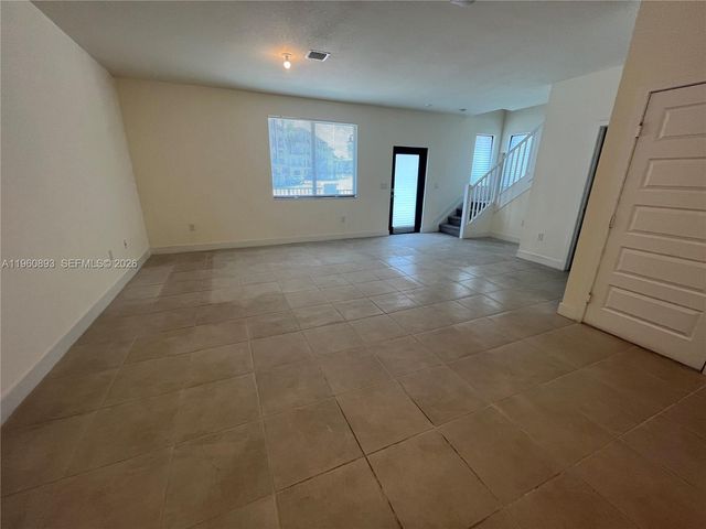 4935 NW 84th Ave 0, Doral, FL 33166