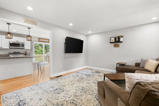 109 Spruce Street, Middleboro, MA 02346