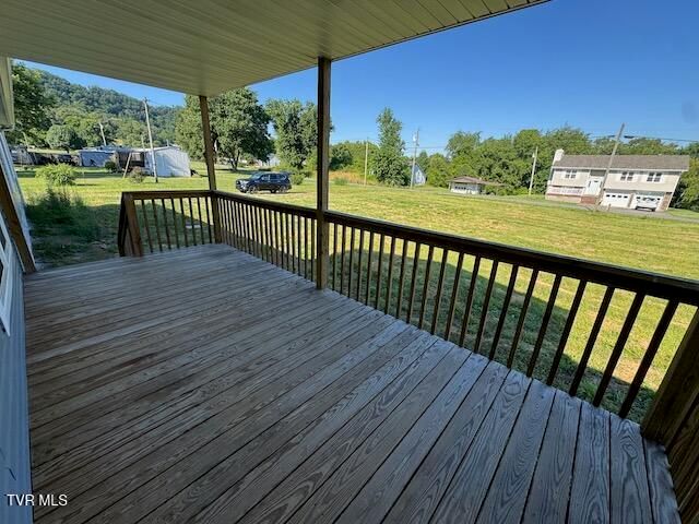 147 California Road, Church Hill, TN 37642