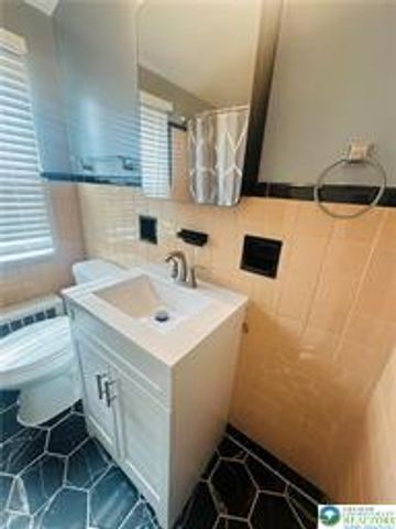 4208 Windsor Drive, South Whitehall Twp, PA 18104