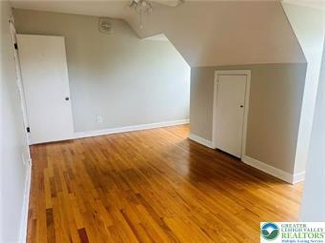 4208 Windsor Drive, South Whitehall Twp, PA 18104