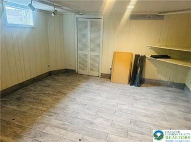 4208 Windsor Drive, South Whitehall Twp, PA 18104