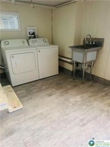 4208 Windsor Drive, South Whitehall Twp, PA 18104