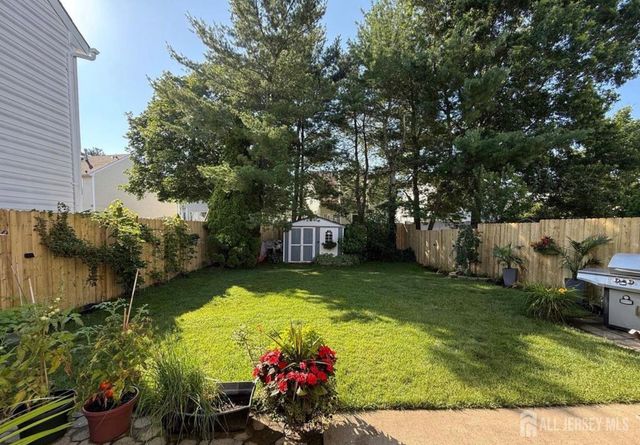 18 Tall Oaks Court, Old Bridge, NJ 08857