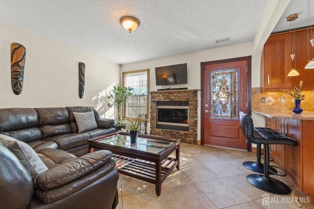 18 Tall Oaks Court, Old Bridge, NJ 08857